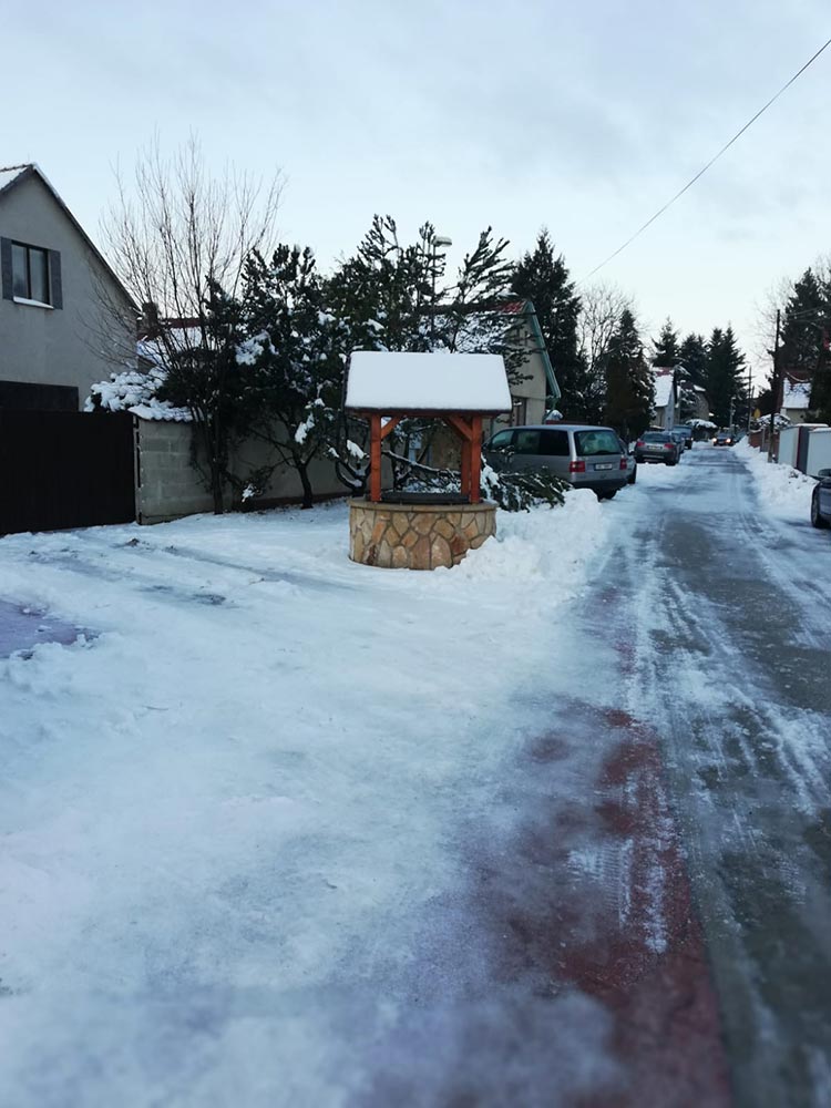Okrasné studny, fontány a kašny