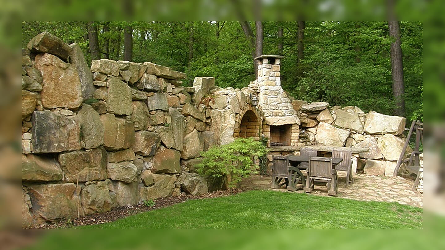 Stone fence - Praha